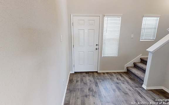 3rd image of 10514 Letus Oak