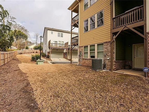 5th image of 1306 Hopkins Dr