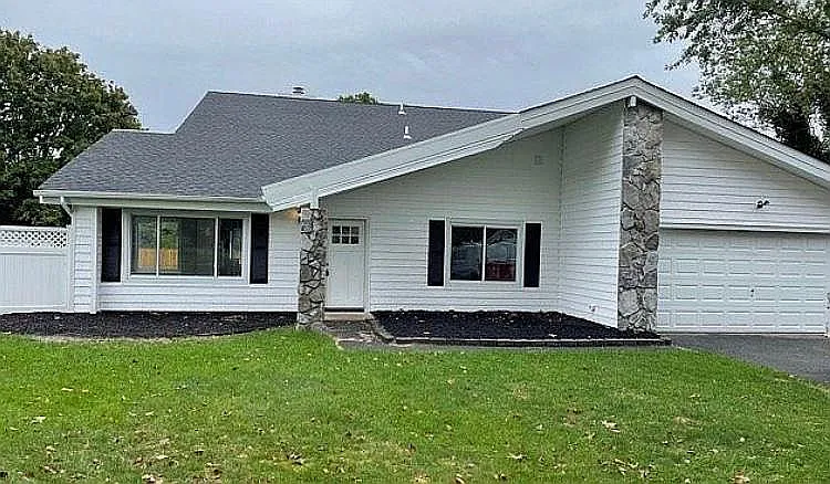 58 Andover Dr