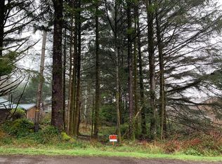 5550 6th St NW, Tillamook, OR 97141