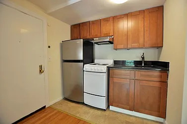 Rented by Kahen Properties