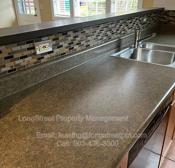 6915 N Philadelphia Ave — Photo 5