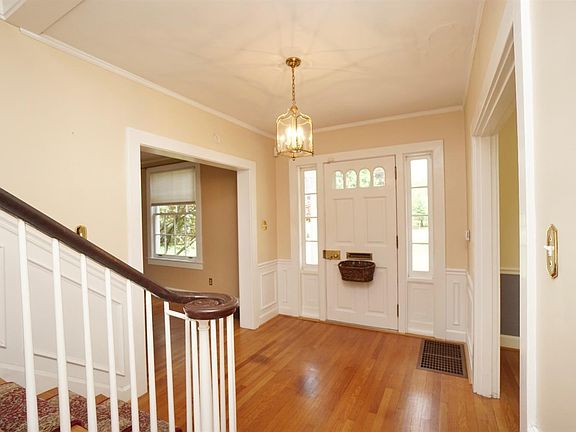 4th image of 315 W Orchard Ave