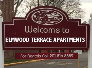 32A E 53rd St #A, Elmwood Park, NJ 07407