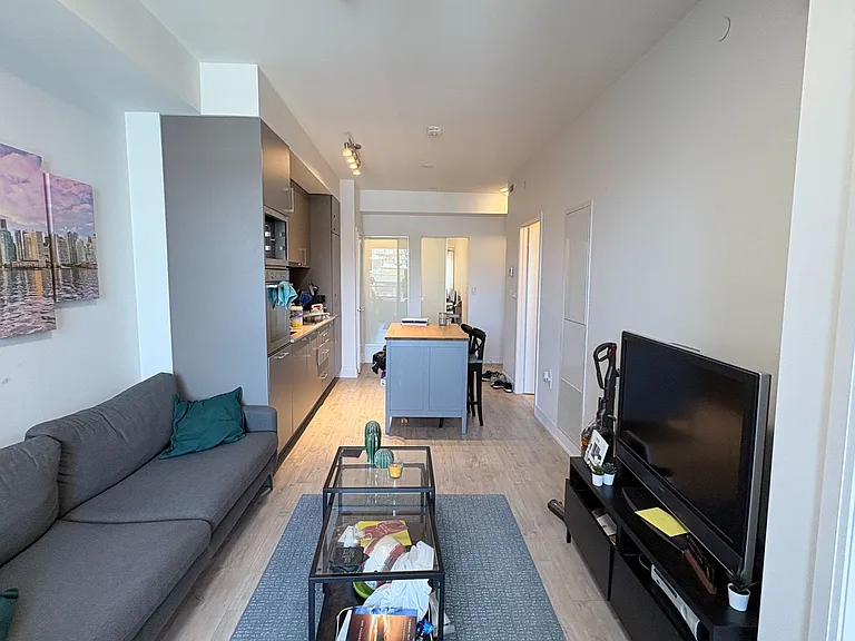 576 Front St W #1002 — Photo 9