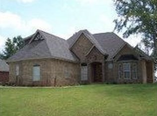 180 Walnut Point Dr, Wetumpka, AL 36093