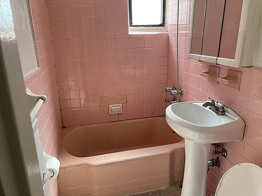 Rented by Richard Marks LLC | media 10