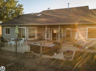 8333 Jackass Ridge Rd, Groveland, CA 95311