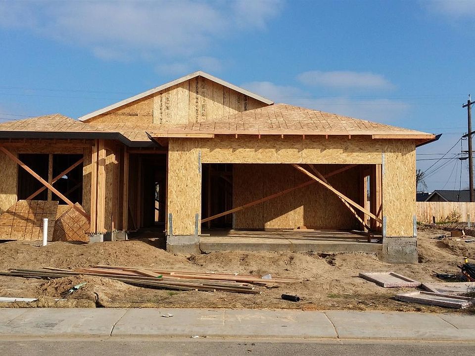 1st image of 2440 Crystal Dr