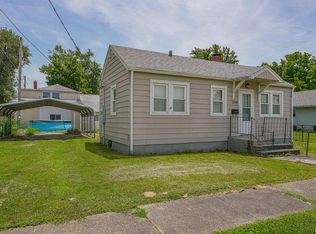 218 S Sheridan St, Lincoln, IL 62656