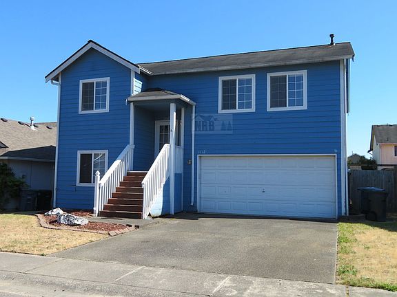 2nd image of 1112 200th Street Ct E