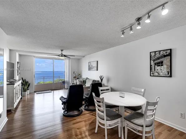 770 Claughton Island Dr APT 1210, Miami, FL 33131