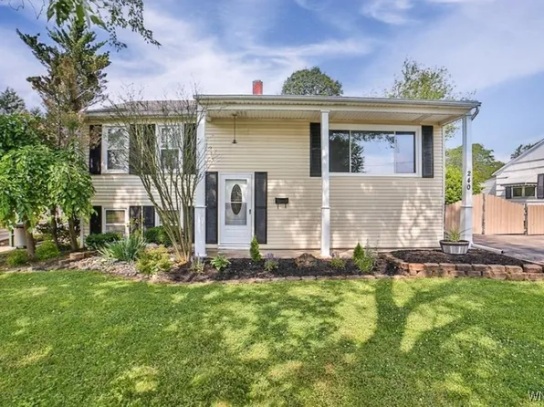 240 Belmont Ct E, North Tonawanda, NY 14120