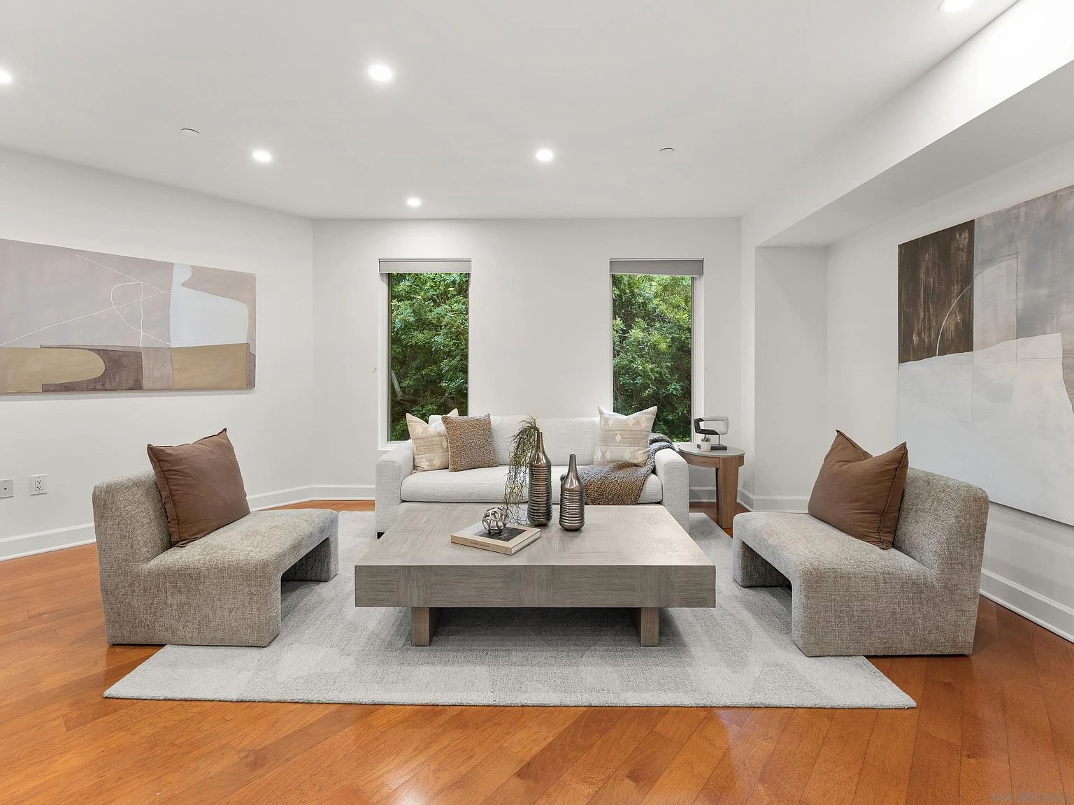 1040 Genter St Unit 305
