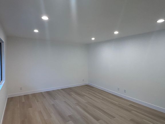 4th image of 4415 W 170th St APT 5