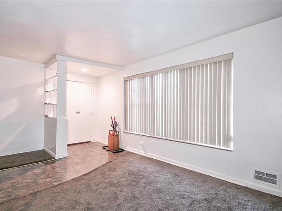 4th image of 4494 Bessie Ave