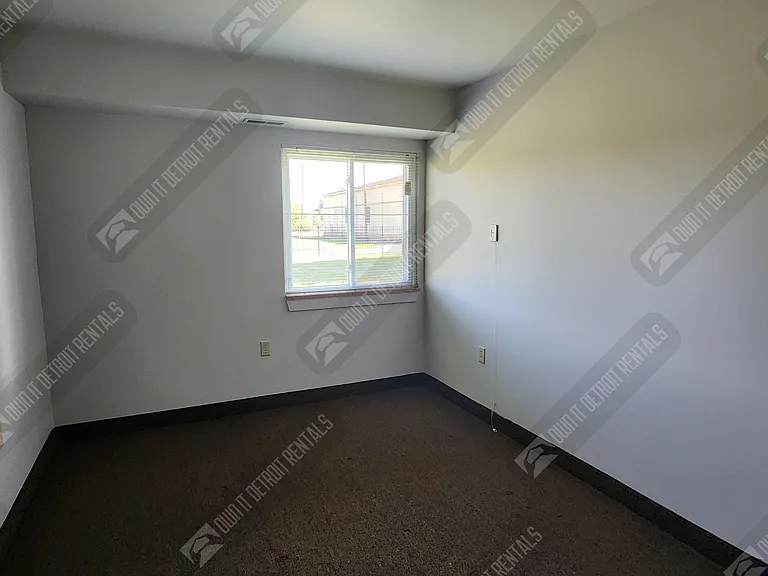 1800 Brainard St #104 — Photo 11