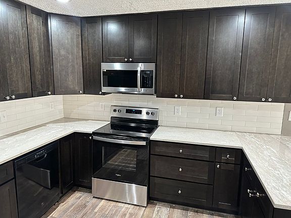4th image of 1545 Gaylor Dr SE