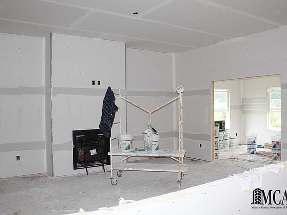 3rd image of 6749 N Summerway Ct
