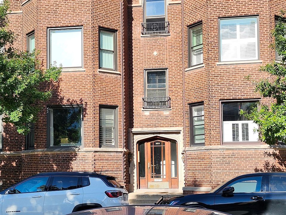 1st image of 3519 N Pine Grove Ave APT 1S