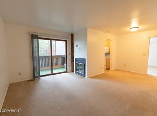 7558 Foxridge Way #6, Anchorage, AK 99518