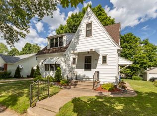 911 N 4th Ave, Wausau, WI 54401