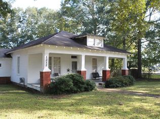 1212 Central St, Water Valley, MS 38965