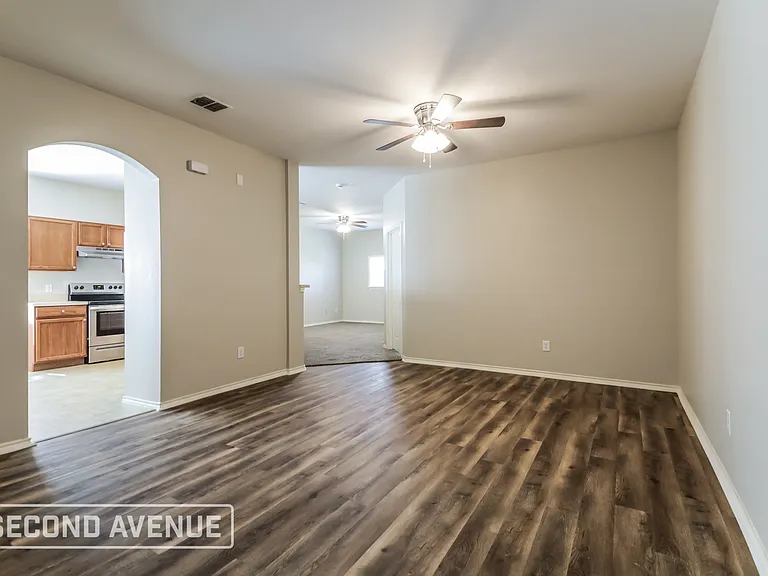 204 Freedom Trl — Photo 3