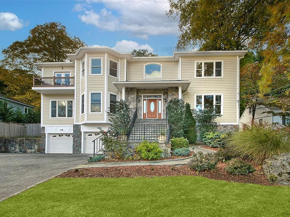 1st image of 30 Highland Terrace