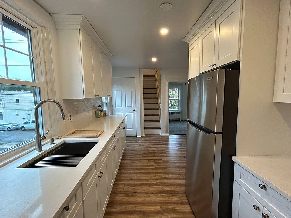 1st image of 223 4th Ave