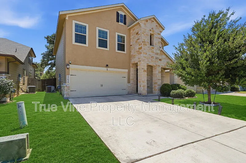 Building Photo - 11634 Tribute Oaks