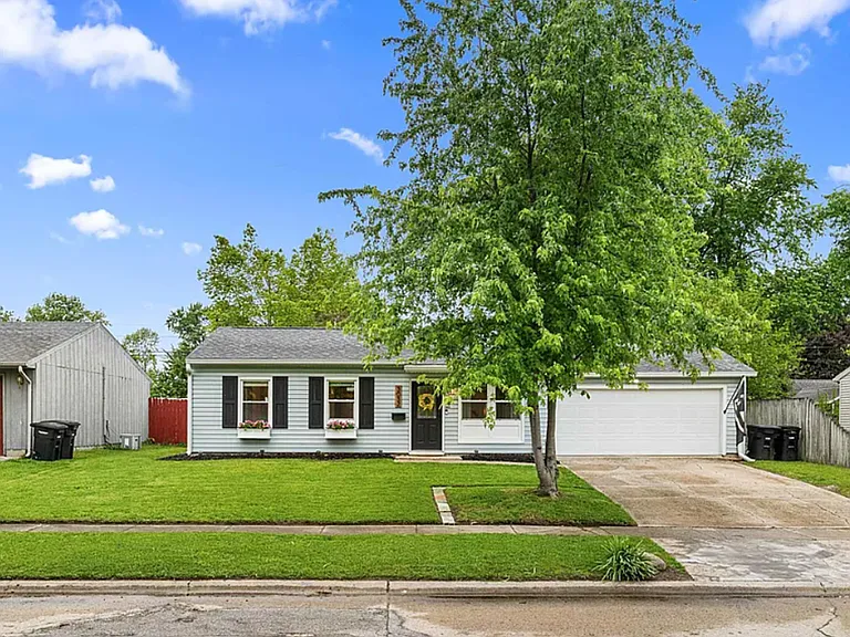 3032 Choctaw Dr — Photo 1