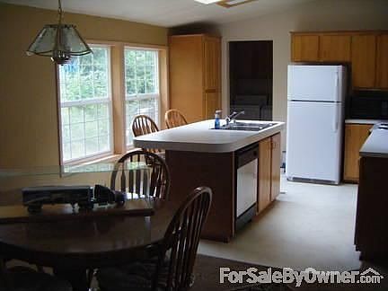 1st image of 1633 NE Robbie Ct