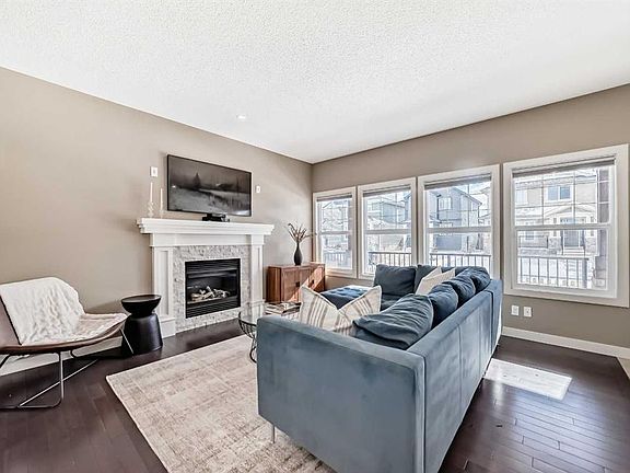 4th image of 90 S Evanspark Rd NW