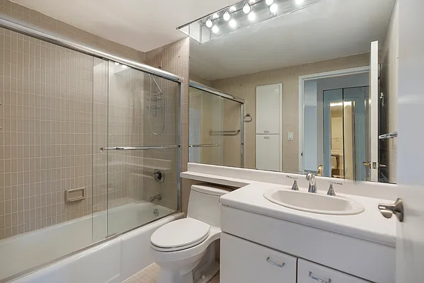 Rented by Compass | media 23