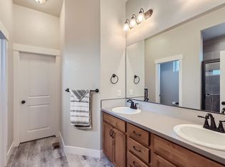 6898 Autumn Leaf Dr, Timnath, CO 80547