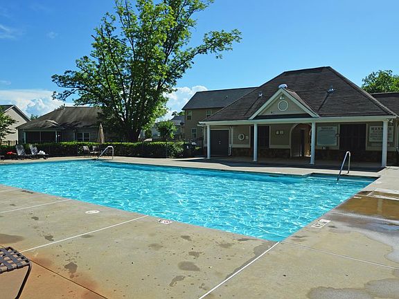 2nd image of 211 W Haven Dr