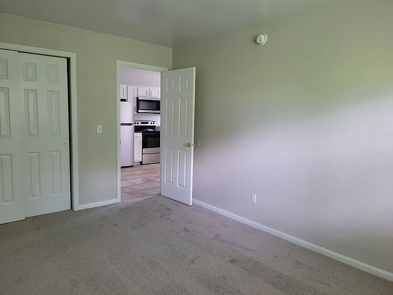 Country Gardens Apartments — Photo 53