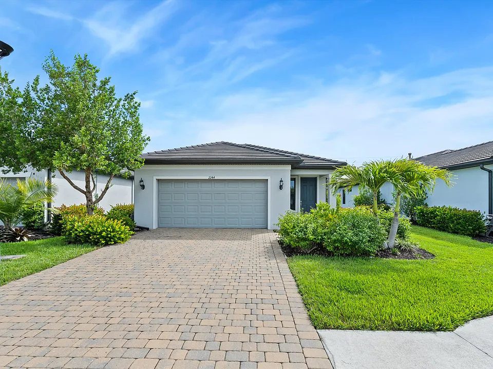 2244 Yellowfin Cir