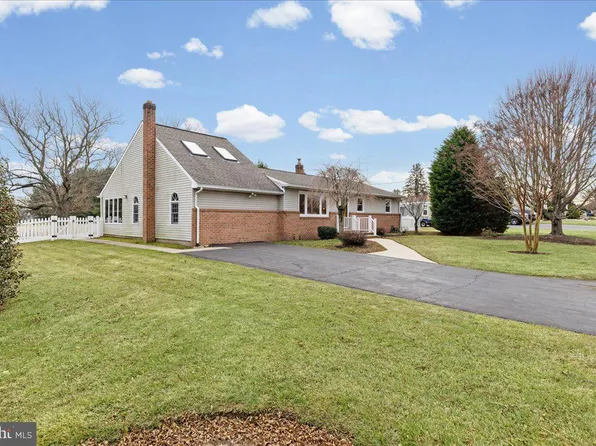 65 Fenton Ln, Chesterfield, NJ 08515