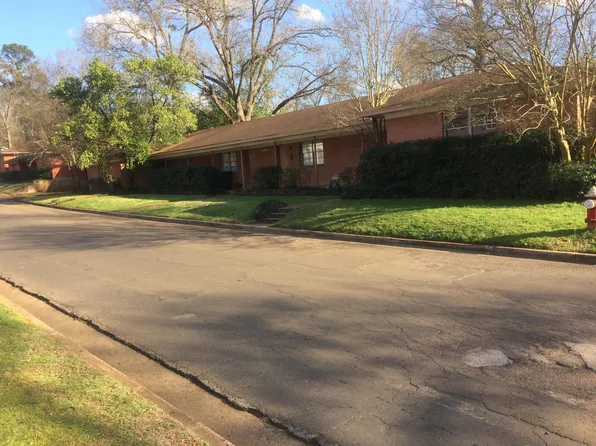 211 Mitchell St, Nacogdoches, TX 75965