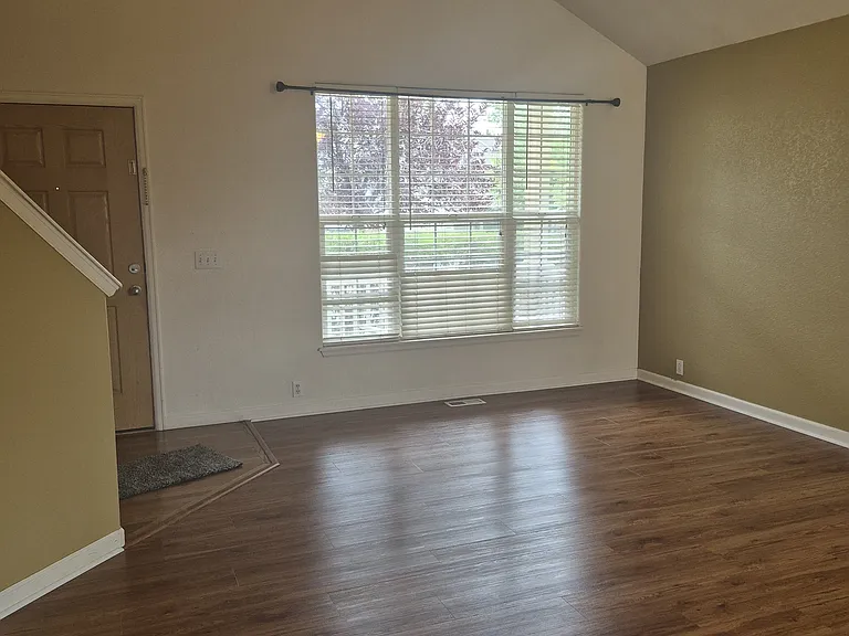 5496 Ansel Dr — Photo 12