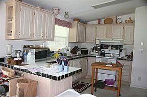 3rd image of 71 Pine Forest Cir