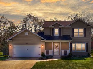 4908 Pine Hill Dr, Potterville, MI