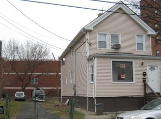 138-140 Parrow St, Orange, NJ 07050