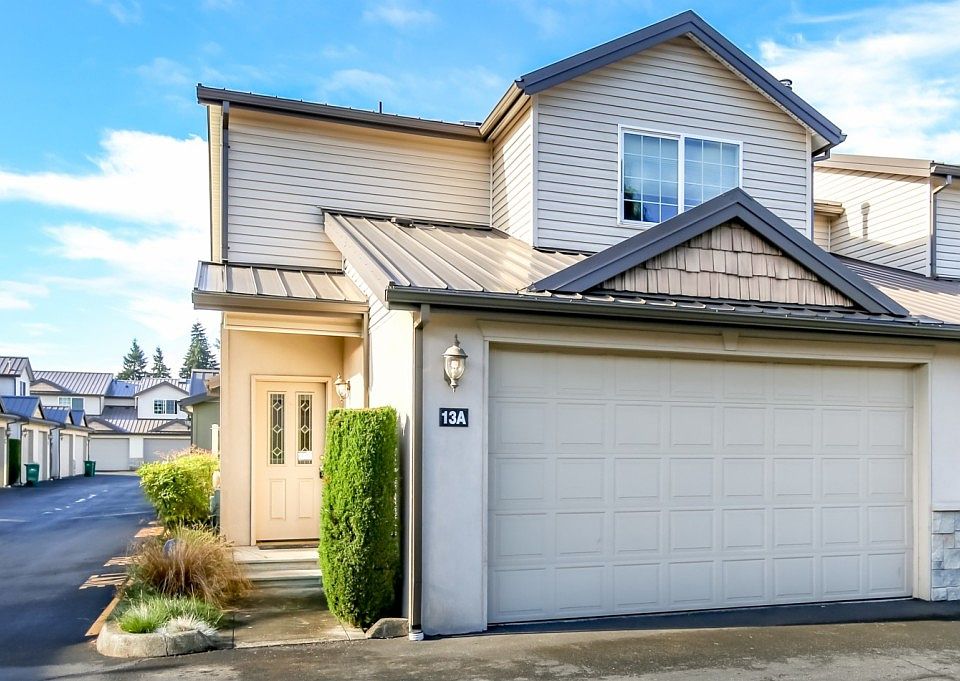 1st image of 418 17th St SE Unit 13A