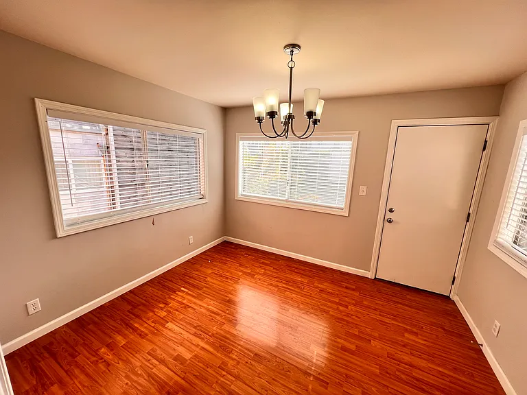 363 Willits St — Photo 12