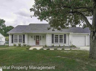 104 Rabon Ct, Simpsonville, SC 29681