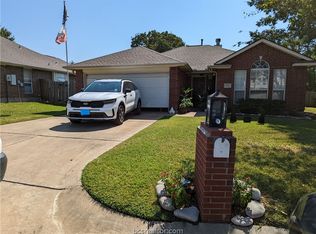 1711 Ibis Ct, Bryan, TX 77807