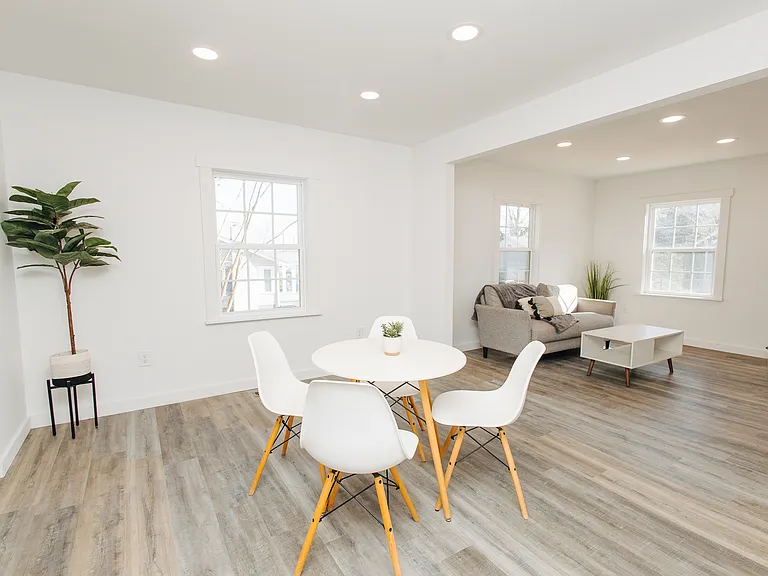 245 Carolina Ave — Photo 12